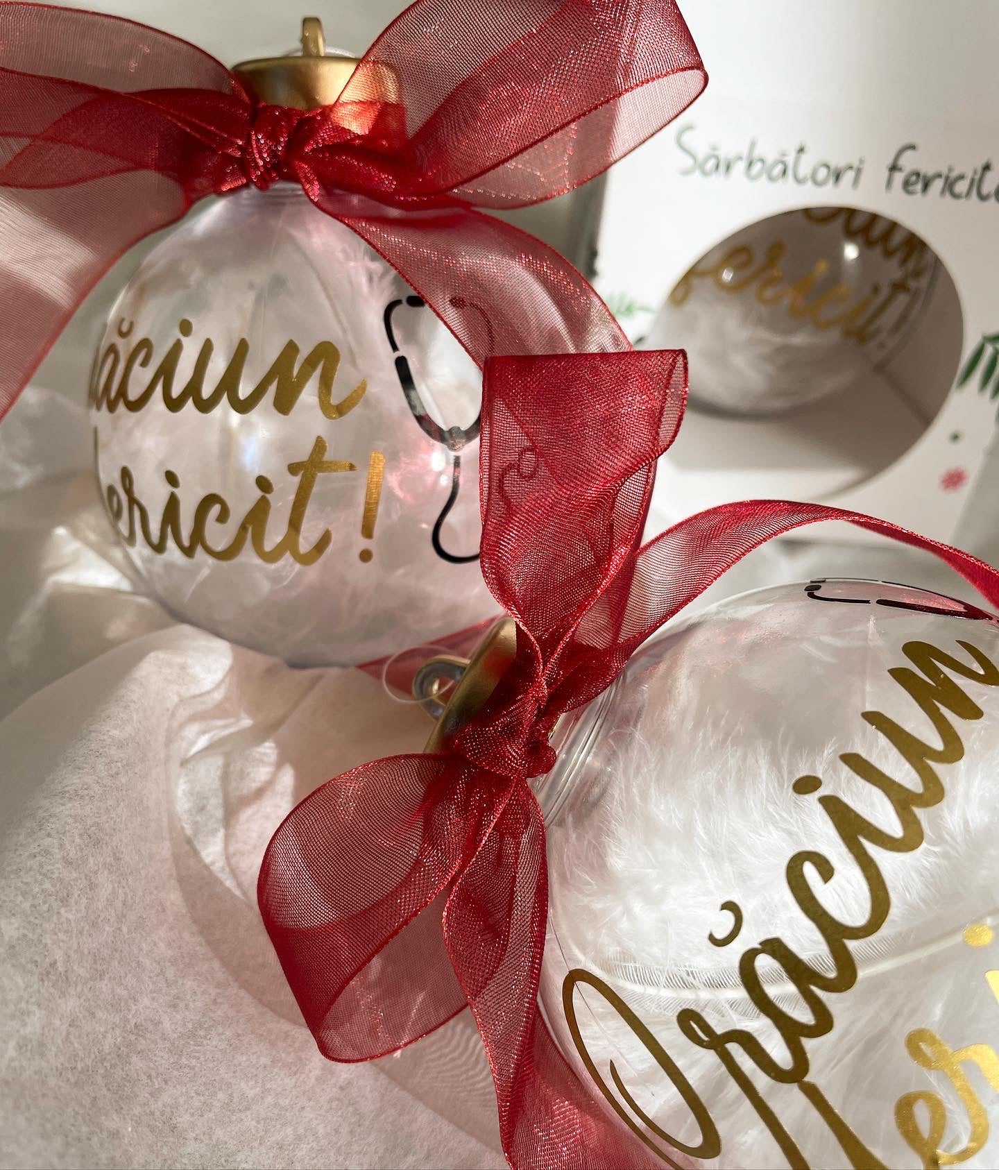 Glob din sticlă - Medic