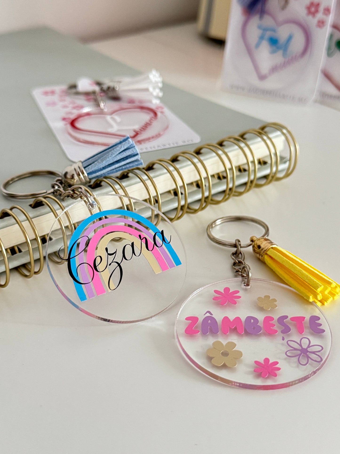 Breloc personalizat - diverse culori