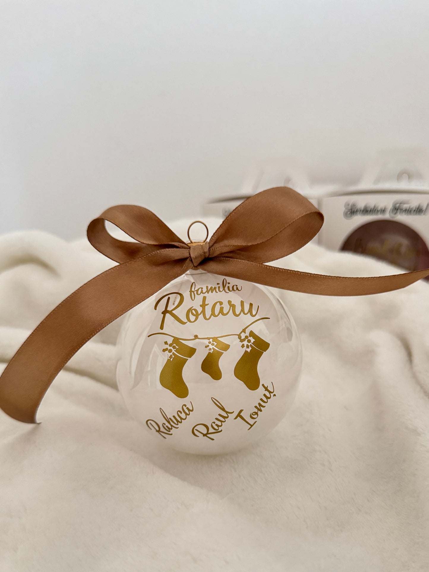 Glob din sticlă - Șosetele familiei